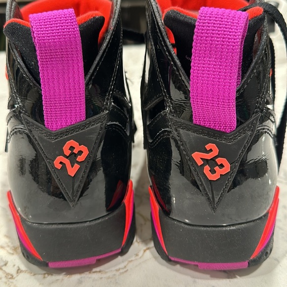 Air Jordan - Picture 7 of 7